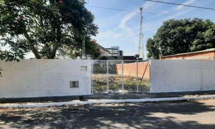 Terreno de esquina no SOLEMAR - PRAIA GRANDE - na imobiliária em Praia Grande.