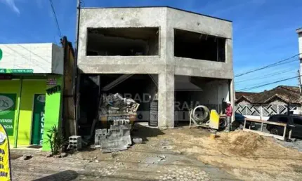 Galpão COMERCIAL no Maracanã com loja térrea e sobreloja, confira em Praia Grande.