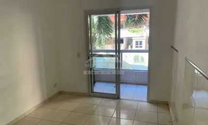 Apartamento no forte, 2 dormitórios, sacada, confira na imobiliária em praia grande.