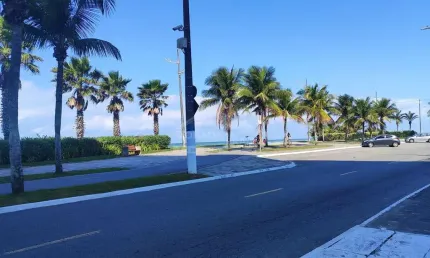 Apartamento á venda ou locação com linda vista mar no bairro maracanã em praia grande sp