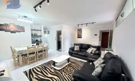 Amplo apartamento a 250 metros do mar região dos hotéis!