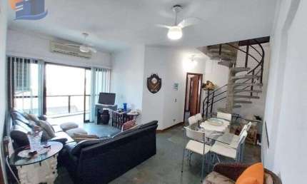 Apartamento Duplex na praia da Enseada, com vista  para o mar