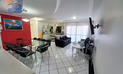 Amplo apartamento sendo 02 Unidades Unificadas e repaginadas.