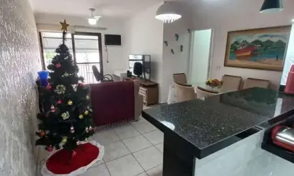 Apto bem Ventilado Região Brunela - Praia da Enseada - Guarujá.