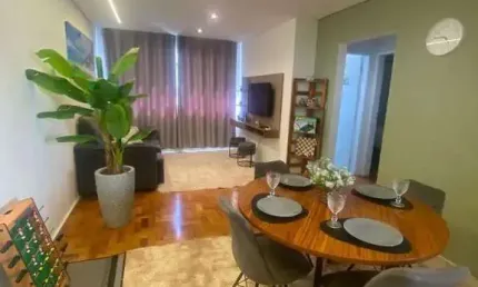 Excelente localização, apto mobiliado a 250 metros do mar!