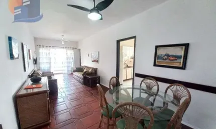 AMPLO APARTAMENTO DE FRENTE COM SACADA A 250 METROS DO MAR