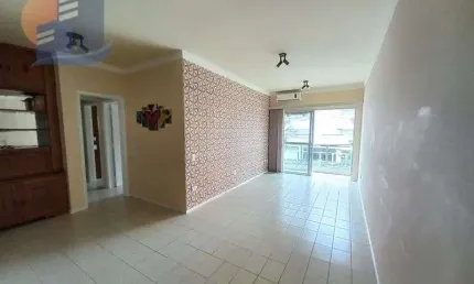 Apartamento Lado Praia c/Sacada/02 vagas de Garagem!
