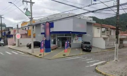 Sala comercial para alugar na Rua Centro, 1983, Centro, Mongaguá