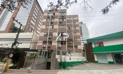 Apartamento para alugar no Centro /Beira-mar Florianópolis com 4 Quartos 3 banheiros 1 vaga de garagem
