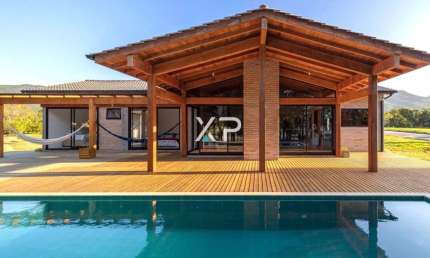 Casa em Condomínio Fechado  em Santo Amaro da Imperatriz, 3 Quartos, 2 Suítes, 4 vagas, XP2381