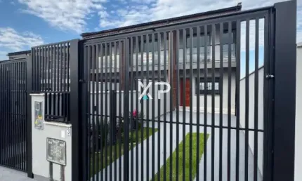 Sobrado com 2 suítes, a venda em Forquilhas-São José