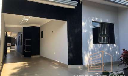 Vendo - Ótima casa 3 quartos (1 suíte + 2 quartos) Semi Mobiliada - Jd Pinheiros II - Maringá-PR.
