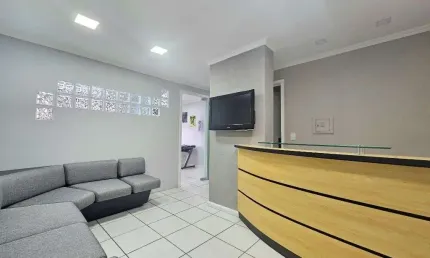 Conjunto para alugar, 35 m² por R$ 1.860/mês - Portão - Curitiba/PR