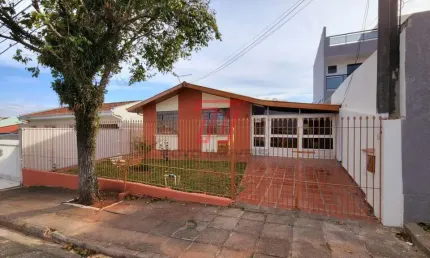 Casa com 3 dormitórios para alugar com 98,70m² no bairro portão