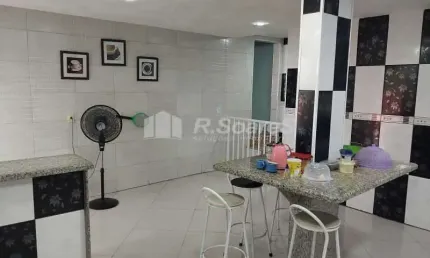 Casa com 3 quartos à venda na Rua Bore, Vila Valqueire, Rio de Janeiro, 200 m2 por R$ 350.000