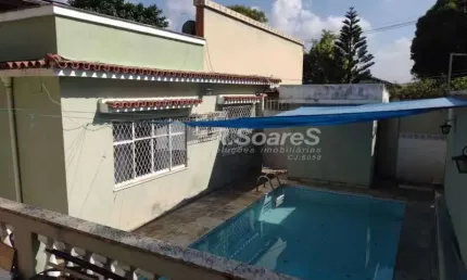 Casa com 3 quartos à venda na Rua Jabitaca, Vila Valqueire, Rio de Janeiro, 195 m2 por R$ 857.500