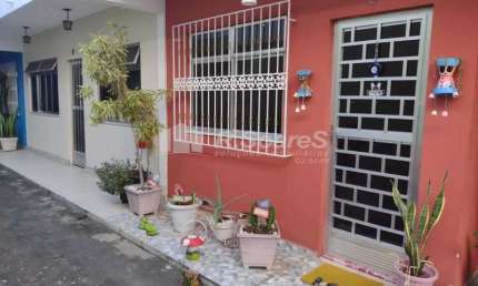 Casa em condomínio fechado com 3 quartos à venda na Rua Frei Sampaio, Marechal Hermes, Rio de Janeiro, 86 m2 por R$ 390.000