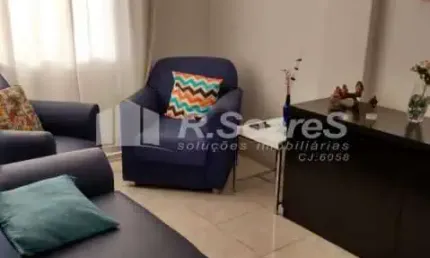 Apartamento com 2 quartos à venda na Rua Cândido Benício, Campinho, Rio de Janeiro, 73 m2 por R$ 180.000