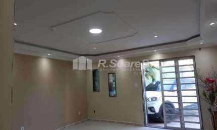 Casa com 2 quartos à venda na Rua Lomas Valentinas, Padre Miguel, Rio de Janeiro, 380 m2 por R$ 550.000