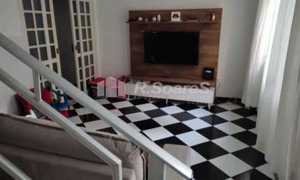 Casa em condomínio fechado com 4 quartos à venda na Rua Miguel Cervantes, Cachambi, Rio de Janeiro, 120 m2 por R$ 650.000