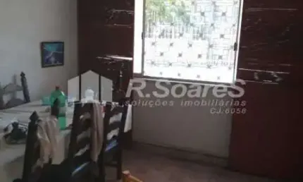 Casa com 2 quartos à venda na Rua das Rosas, Vila Valqueire, Rio de Janeiro, 150 m2 por R$ 800.000