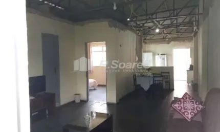 Casa com 4 quartos à venda na Rua das Verbenas, Vila Valqueire, Rio de Janeiro, 210 m2 por R$ 850.000