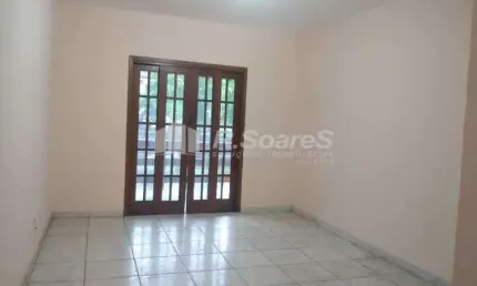 Casa em condomínio fechado com 2 quartos à venda na Rua Vicente Neiva, Jardim Sulacap, Rio de Janeiro, 128 m2 por R$ 315.000