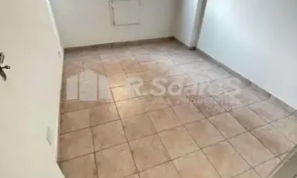 Apartamento com 2 quartos à venda na rua quiririm, vila valqueire, rio de janeiro, 54 m2 por r$ 225.000