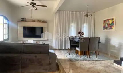 Casa em condomínio fechado com 4 quartos à venda na Estrada do Outeiro Santo, Taquara, Rio de Janeiro, 174 m2 por R$ 635.000