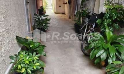 Casa com 2 quartos à venda na Rua Comandante Santos Porto, Realengo, Rio de Janeiro, 64 m2 por R$ 140.000