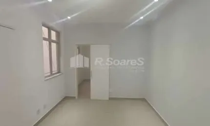 Apartamento com 1 quarto à venda na Rua Barata Ribeiro, Copacabana, Rio de Janeiro, 32 m2 por R$ 440.000