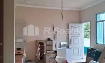 Casa com 3 quartos à venda na Rua das Margaridas, Vila Valqueire, Rio de Janeiro, 180 m2 por R$ 650.000
