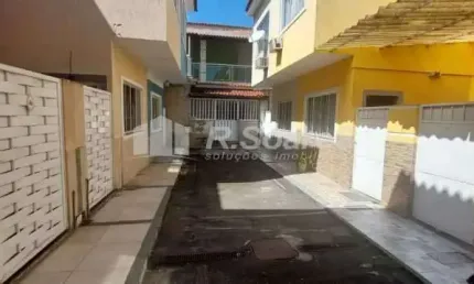 Casa em condomínio fechado com 2 quartos à venda na Rua do Governo, Realengo, Rio de Janeiro, 70 m2 por R$ 200.000