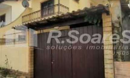 Casa com 2 quartos à venda na Rua Bore, Vila Valqueire, Rio de Janeiro, 95 m2 por R$ 420.000
