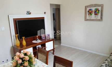 Apartamento com 2 quartos à venda na Rua Cairucu, Vila Valqueire, Rio de Janeiro, 61 m2 por R$ 235.000