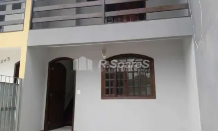 Casa com 2 quartos à venda na Rua Eduardo Mendes Gonçalves, Jardim Sulacap, Rio de Janeiro, 70 m2 por R$ 390.000