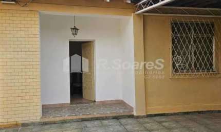 Casa com 2 quartos à venda na Rua Olímpio de Castro, Jardim Sulacap, Rio de Janeiro, 177 m2 por R$ 630.000