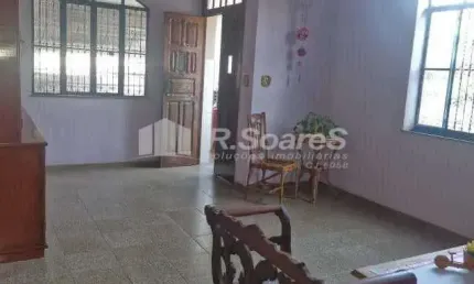 Casa com 4 quartos à venda na Rua Alfredo Couto, Guadalupe, Rio de Janeiro, 248 m2 por R$ 380.000
