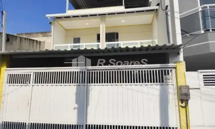 Casa com 3 quartos à venda na Rua Carumbé, Realengo, Rio de Janeiro, 228 m2 por R$ 330.000