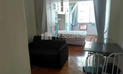 Kitnet / Stúdio à venda na Rua Figueiredo Magalhães, Copacabana, Rio de Janeiro, 38 m2 por R$ 600.000