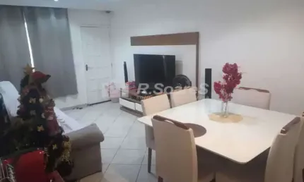 Casa em condomínio fechado com 2 quartos à venda na Rua Euzebio de Almeida, Jardim Sulacap, Rio de Janeiro, 168 m2 por R$ 400.000