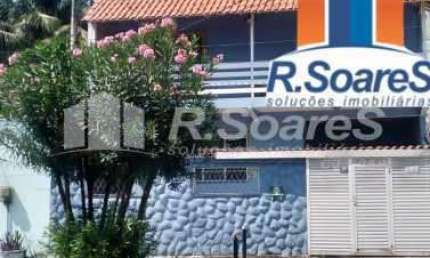 Casa com 3 quartos à venda na Rua Luís Beltrão, Vila Valqueire, Rio de Janeiro, 233 m2 por R$ 550.000