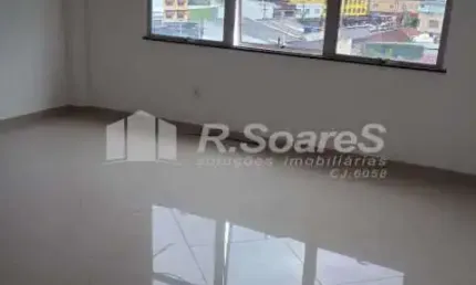 Sala comercial com 1 sala à venda na Rua dos Miosótis, Vila Valqueire, Rio de Janeiro, 35 m2 por R$ 185.000