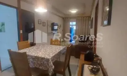 Casa com 3 quartos à venda na Rua Alagoinha, Jardim Sulacap, Rio de Janeiro, 126 m2 por R$ 500.000