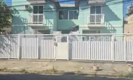 Casa em condomínio fechado com 2 quartos à venda na Rua Alfenas, Bento Ribeiro, Rio de Janeiro, 70 m2 por R$ 213.000