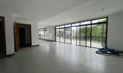 Apartamento com 4 quartos para alugar na Avenida Comandante Júlio de Moura, Barra da Tijuca, Rio de Janeiro, 418 m2 por R$ 14.000