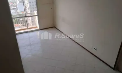 Apartamento com 2 quartos à venda na Rua Lins de Vasconcelos, Lins de Vasconcelos, Rio de Janeiro, 130 m2 por R$ 369.000