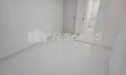Apartamento com 2 quartos à venda na rua maria lópes, madureira, rio de janeiro, 43 m2 por r$ 180.000