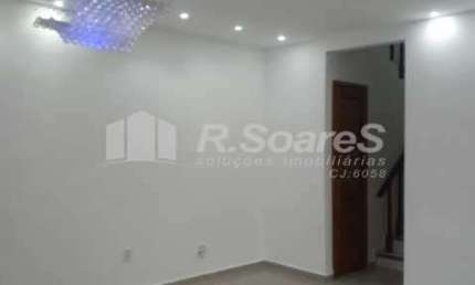 Casa em condomínio fechado com 3 quartos para alugar na Rua Alves do Vale, Vila Valqueire, Rio de Janeiro, 124 m2 por R$ 3.000