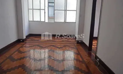 Apartamento com 3 quartos à venda na Rua Martins Pena, Tijuca, Rio de Janeiro, 76 m2 por R$ 550.000